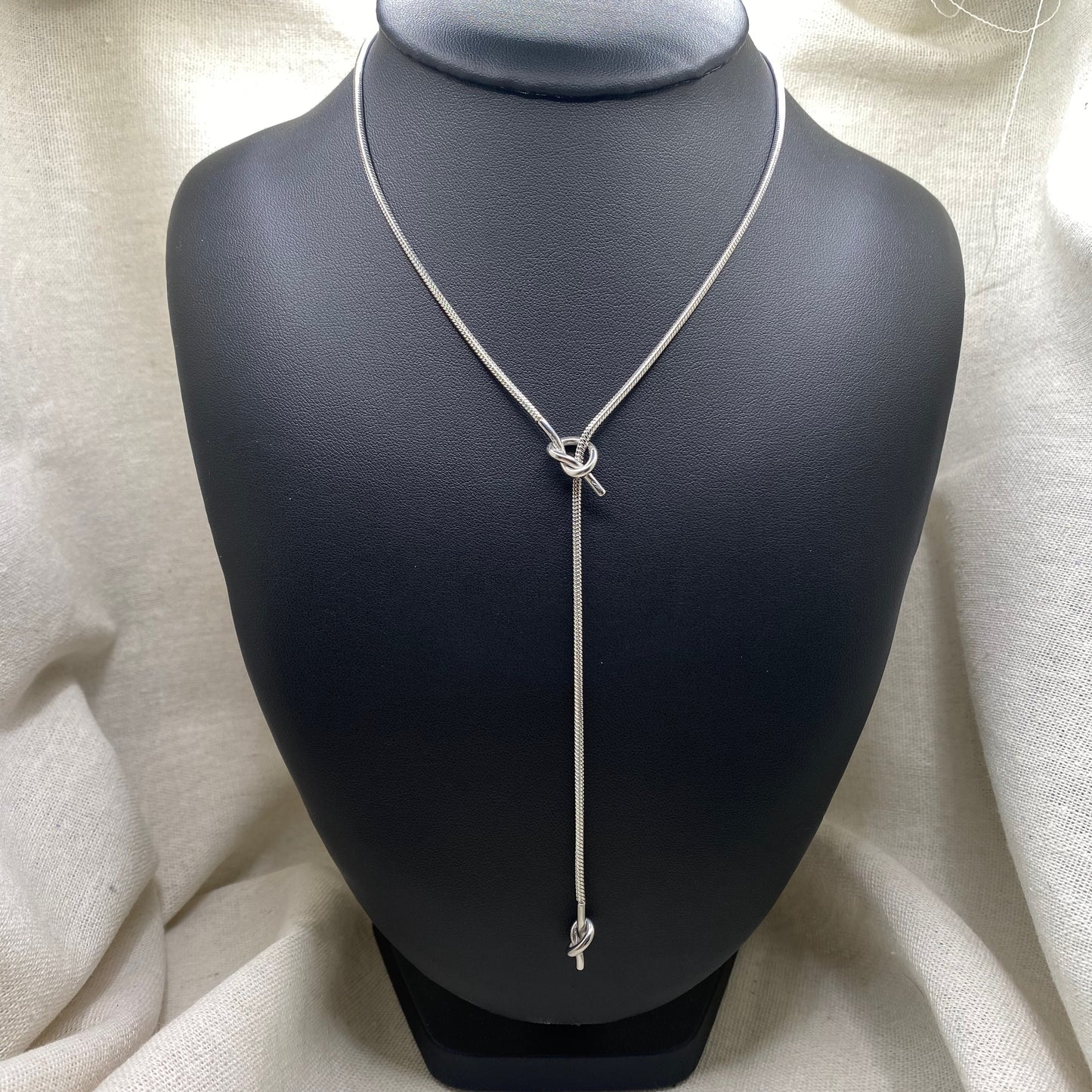 Collier Sautoir Noeuds