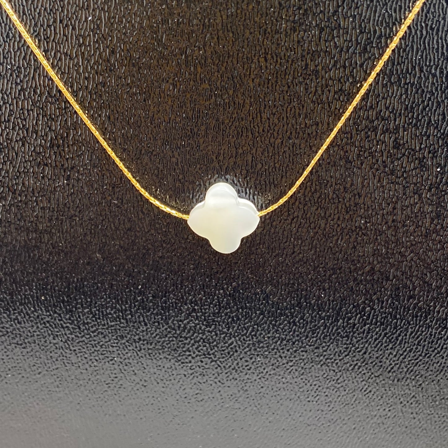 Collier Clover