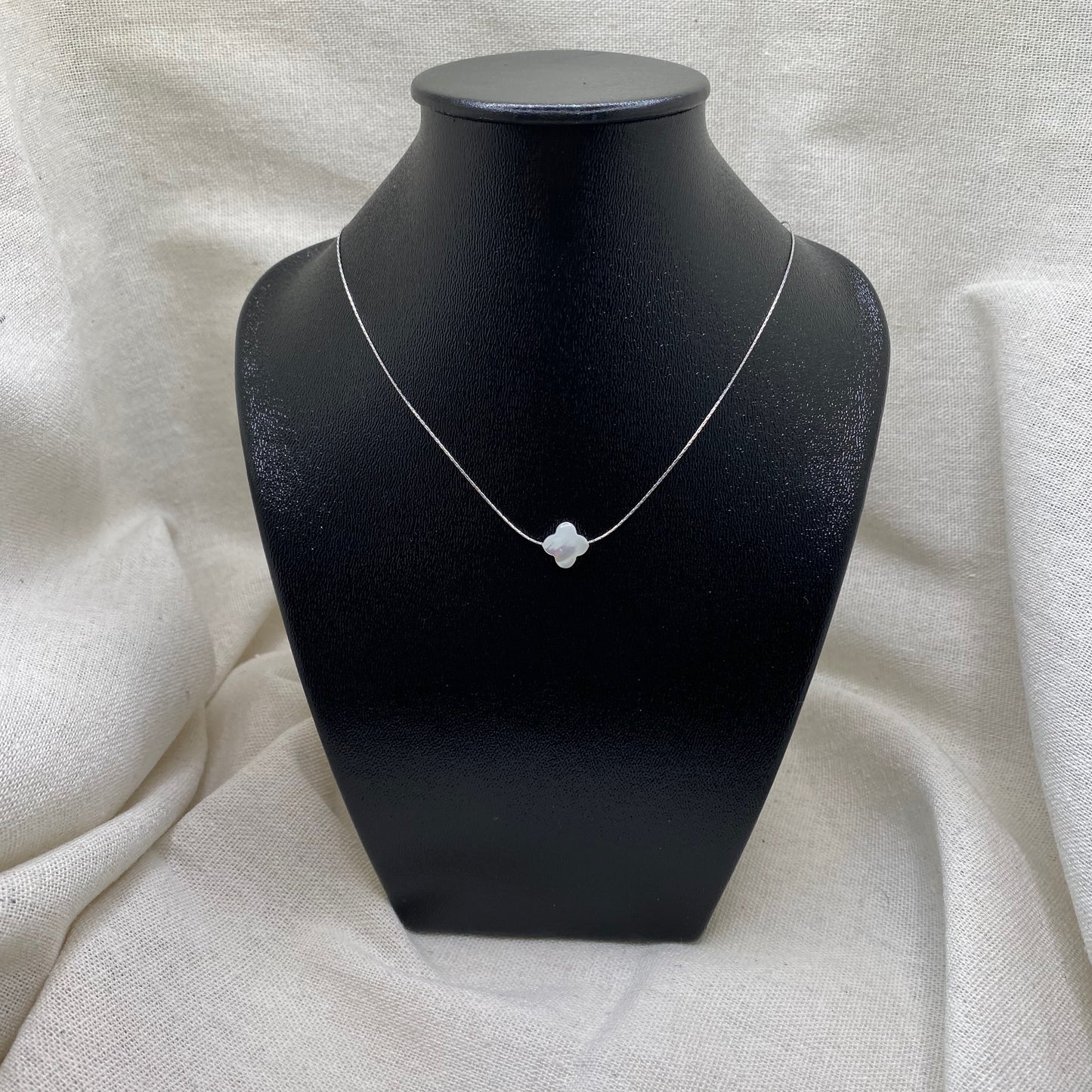 Collier Clover