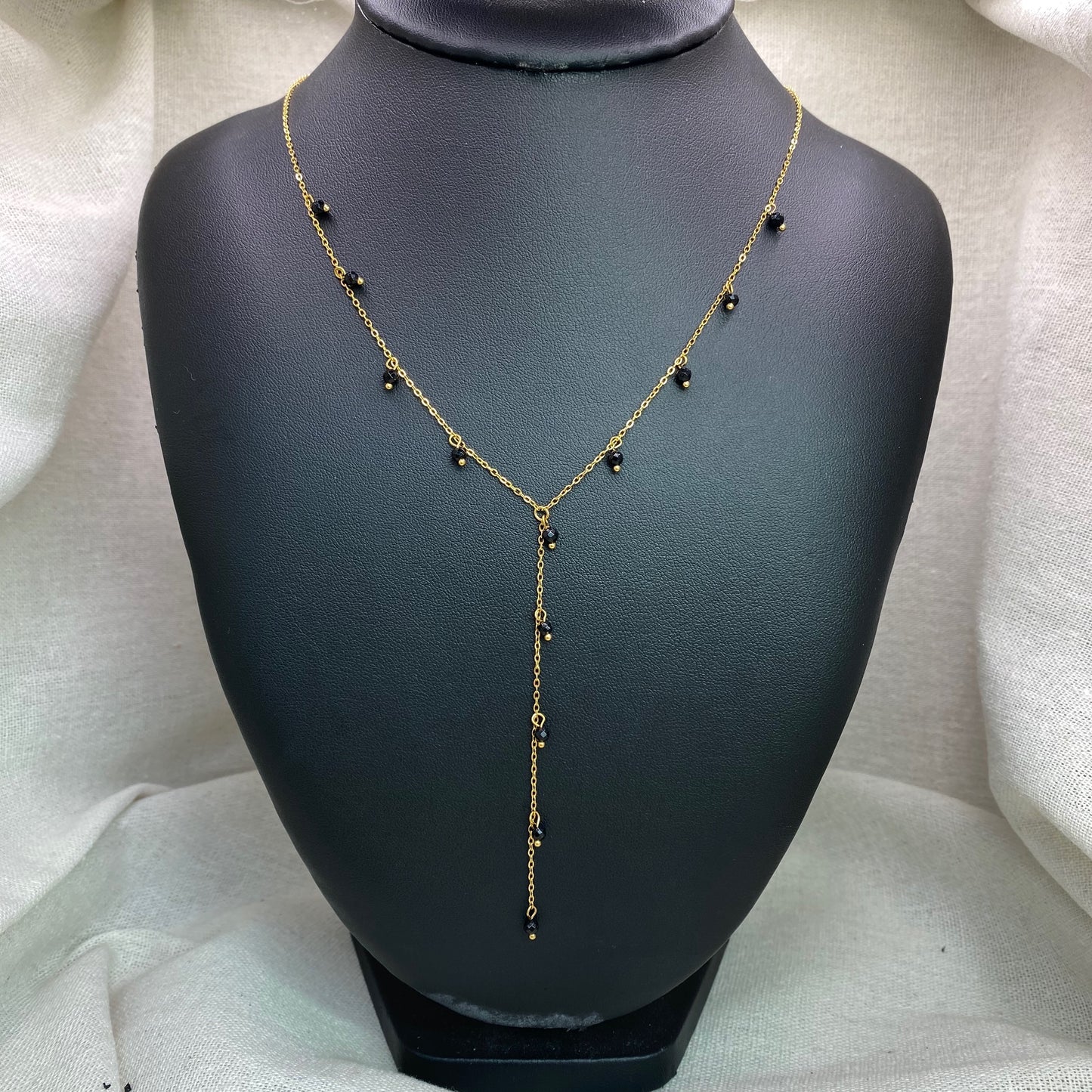 Collier Y Black